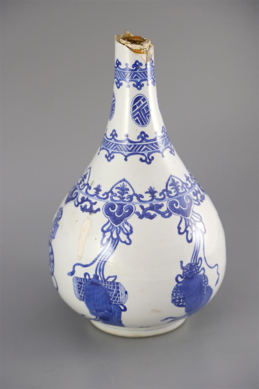 A Chinese blue and white pear-shaped vase, Kangxi period, 28cm high